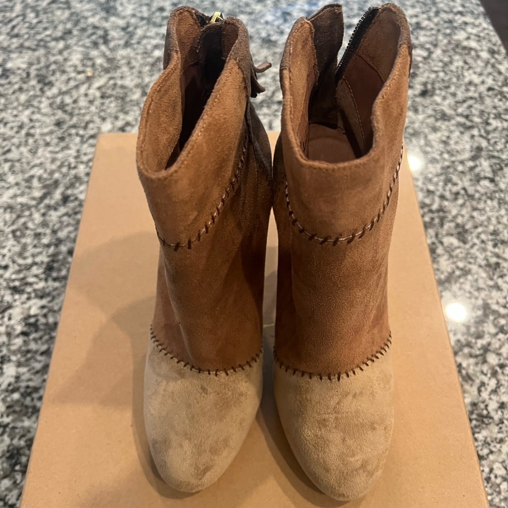 Joie booties